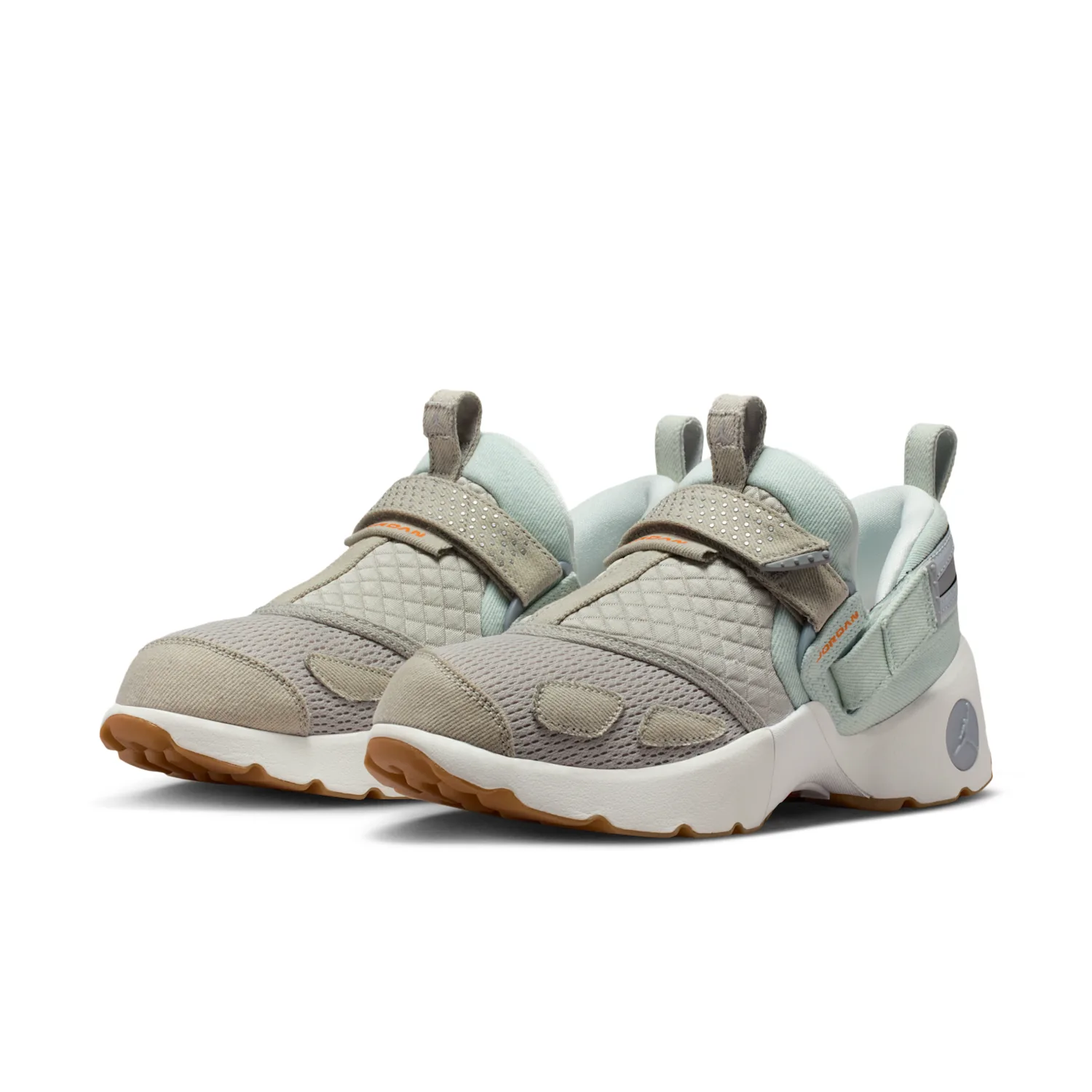 Jordan Trunner LX image 5