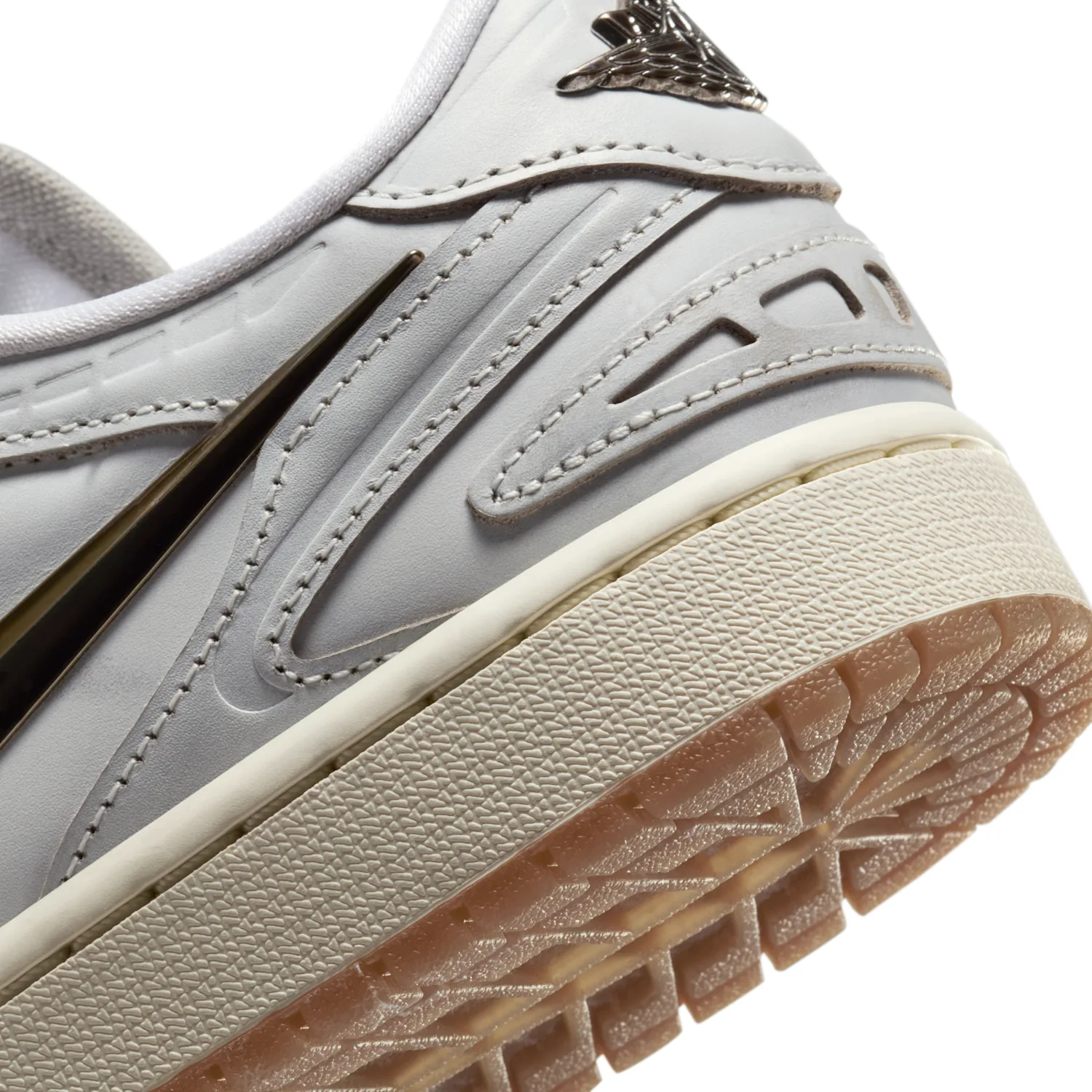 Air Jordan 1 Low Method of Make image 8