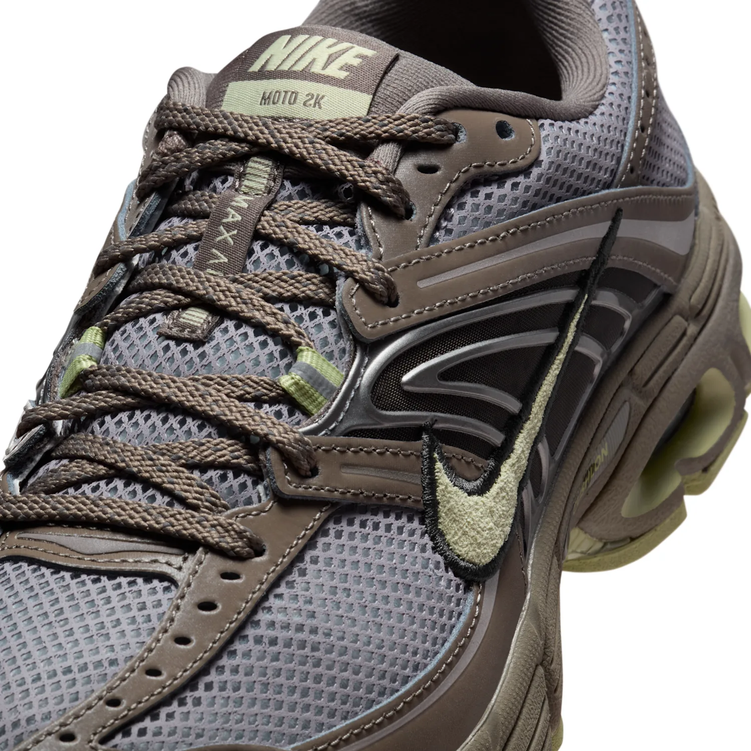 Nike Air Max Moto 2K image 7