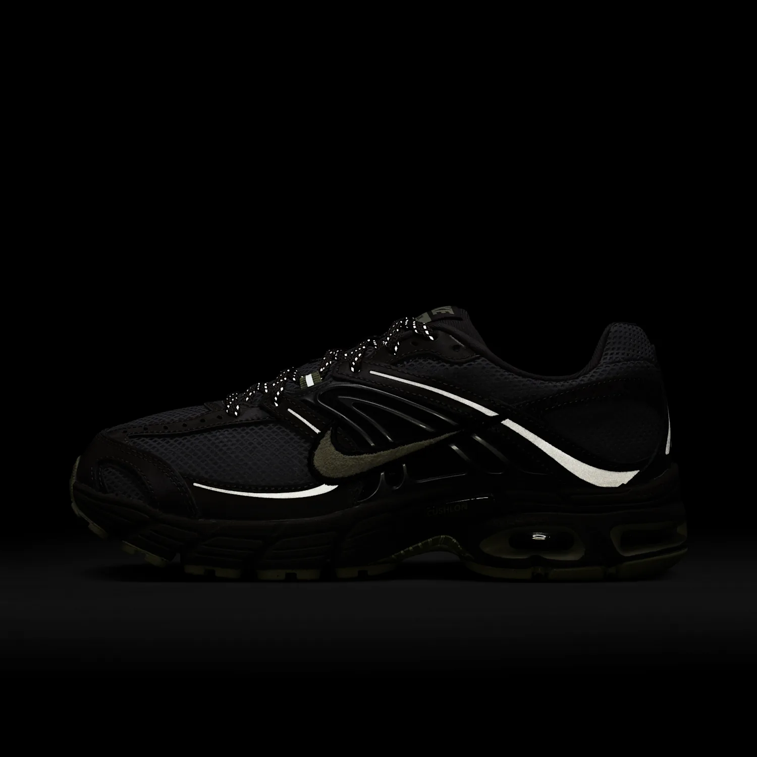 Nike Air Max Moto 2K image 9