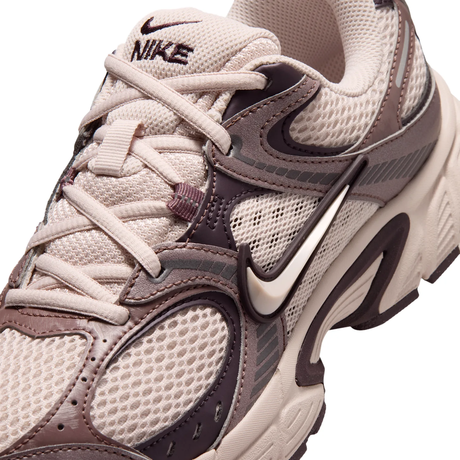 Nike V5 RNR SE image 7