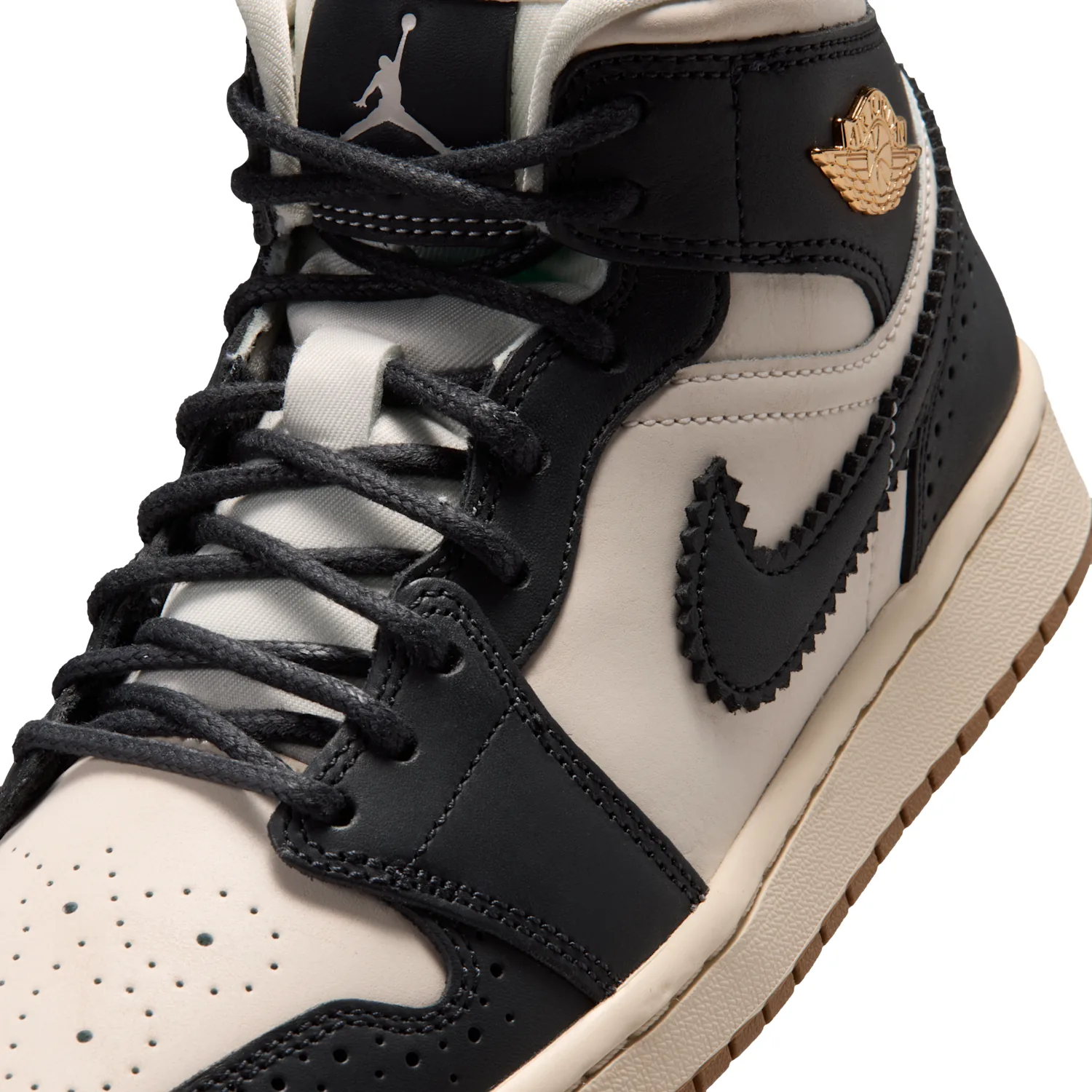 Air Jordan 1 Mid SE image 7