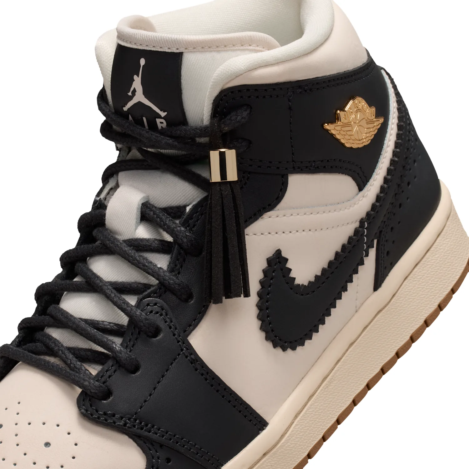 Air Jordan 1 Mid SE image 9