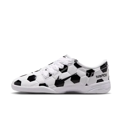 Nike Total 90