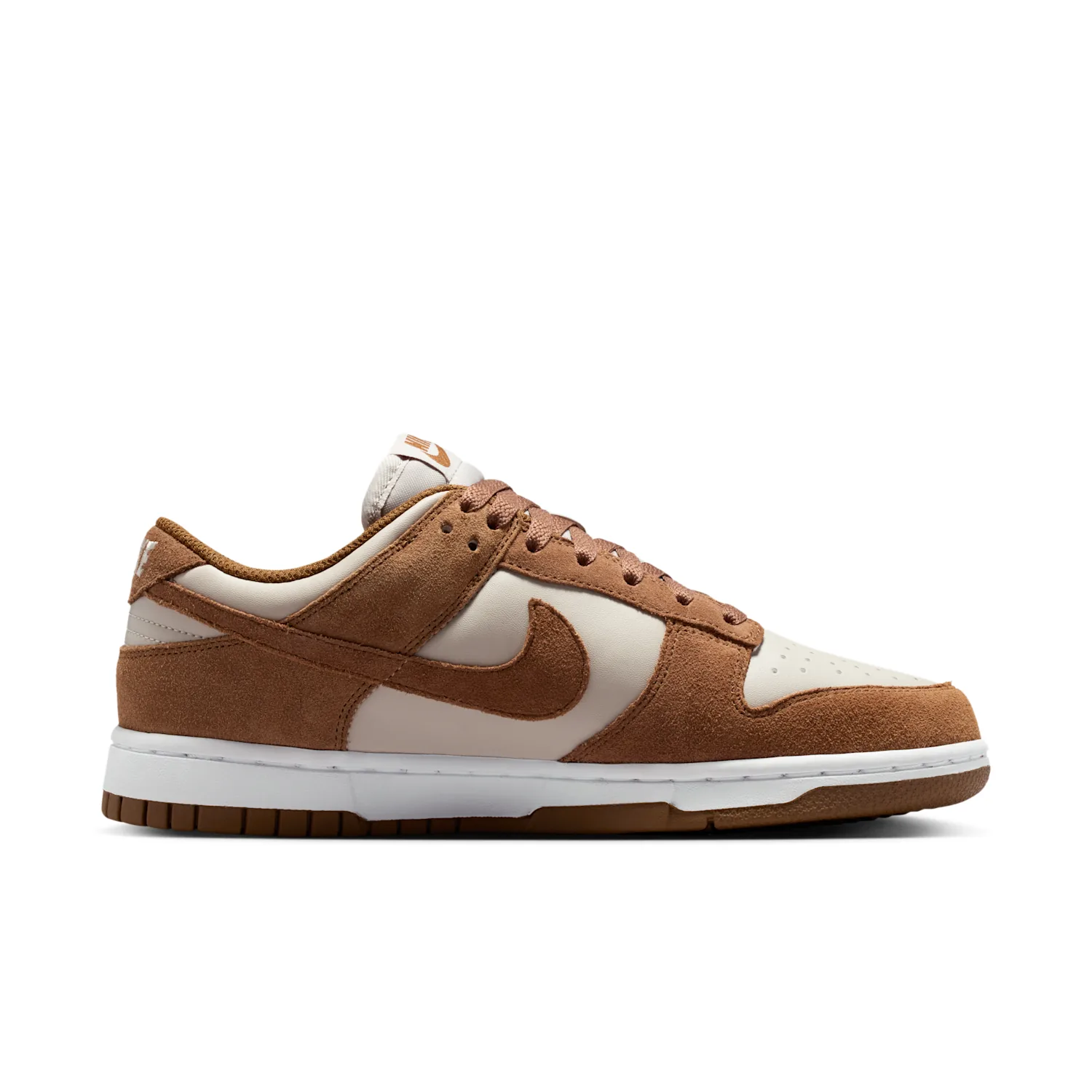 Nike Dunk Low Suede image 3