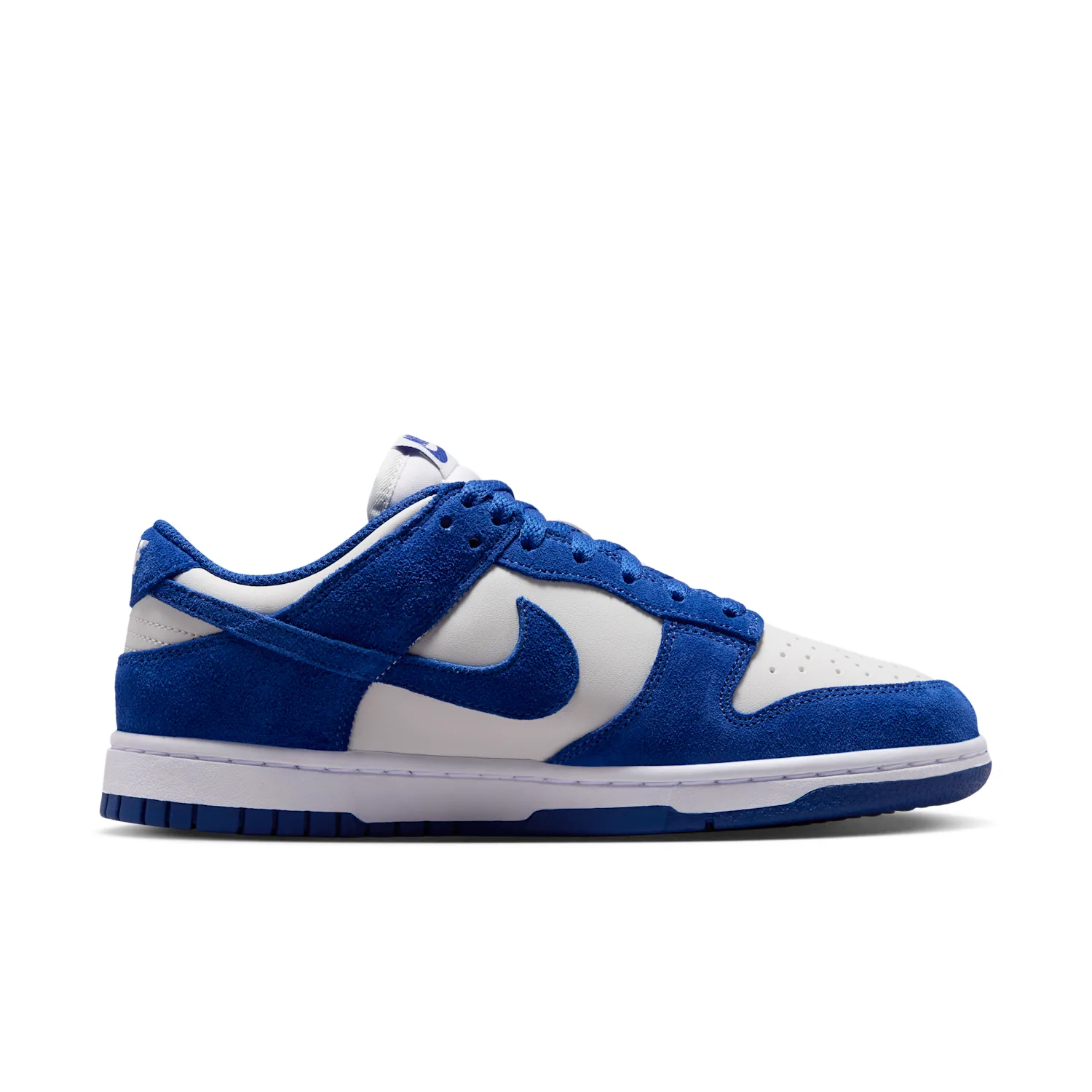 Nike Dunk Low Suede image 3