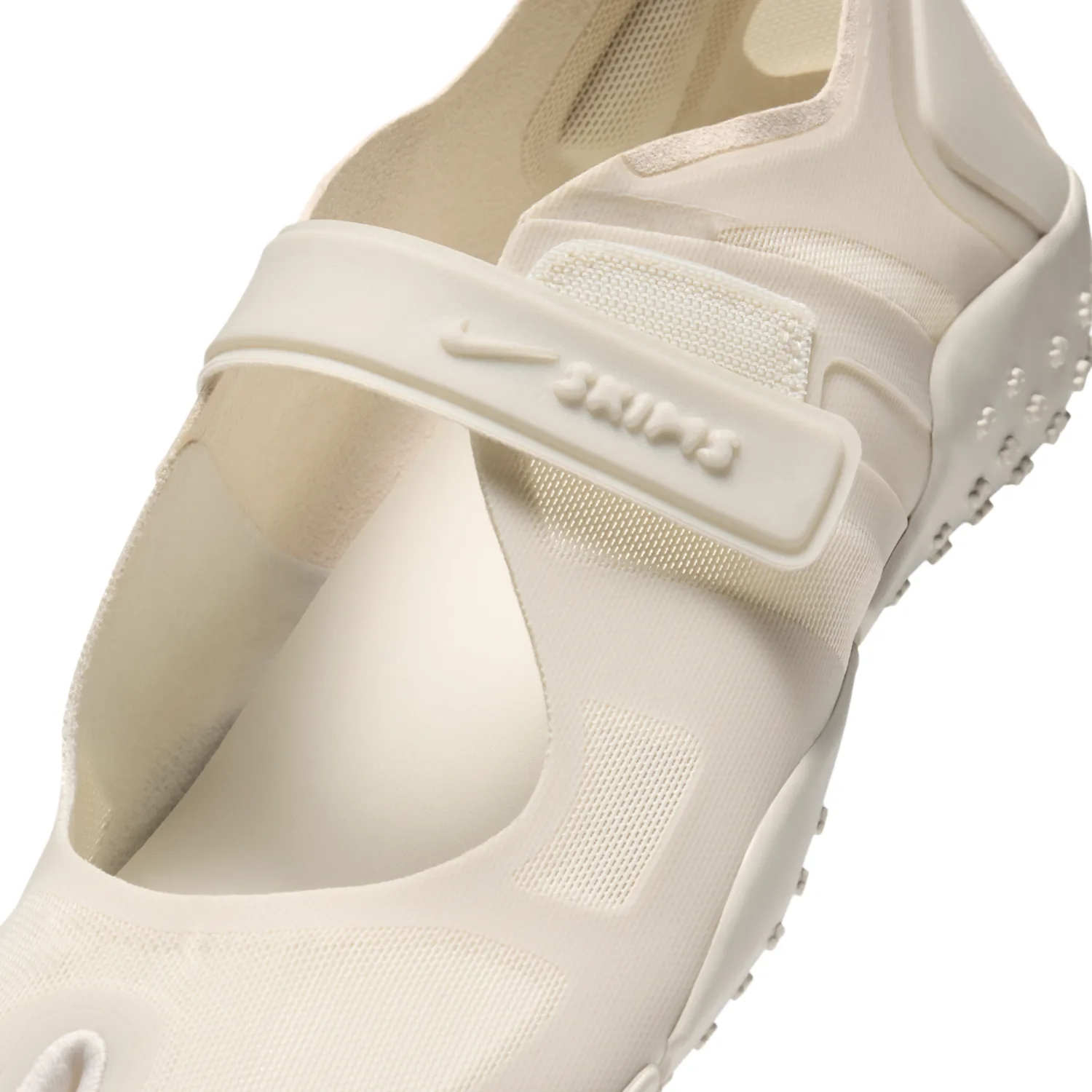 NikeSKIMS Rift Mesh image 12