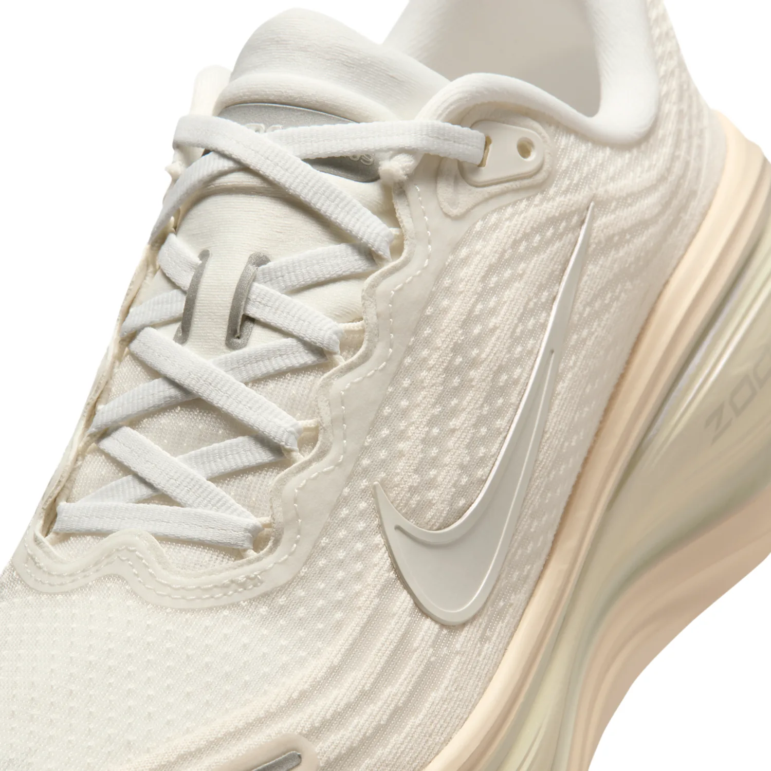Nike Vomero Plus image 7
