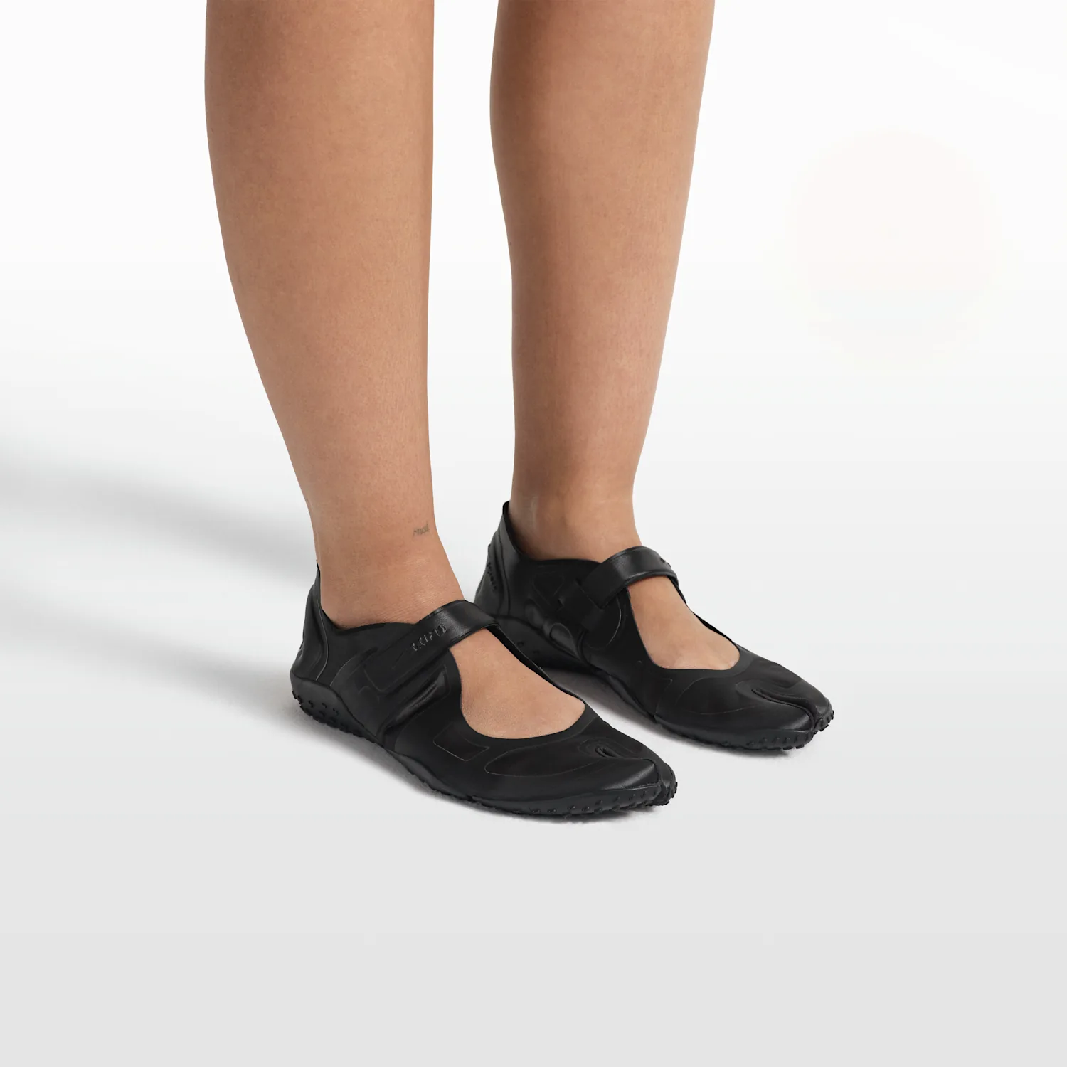 NikeSKIMS Rift Satin image 9