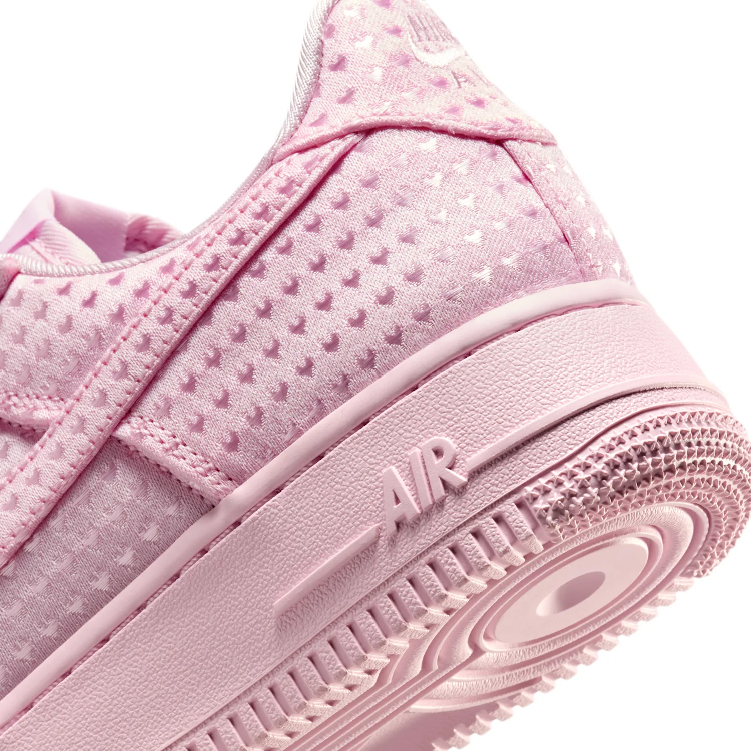 Air Force 1 '07 SE "Valentine's Day" image 8