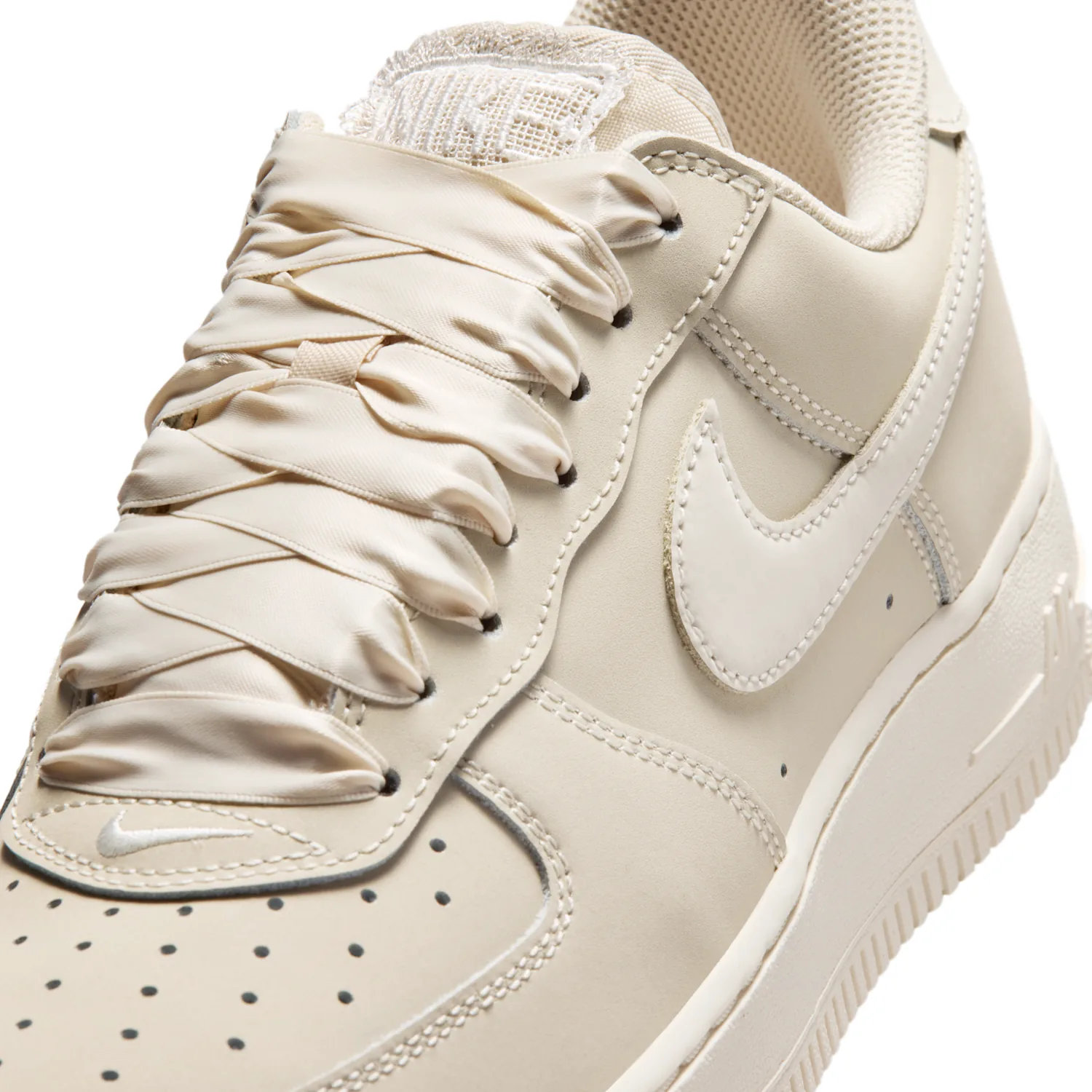 Nike Air Force 1 Retro Premium image 7