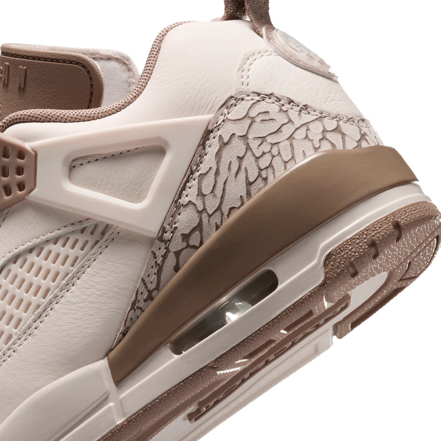 Jordan Spizike Low image 8