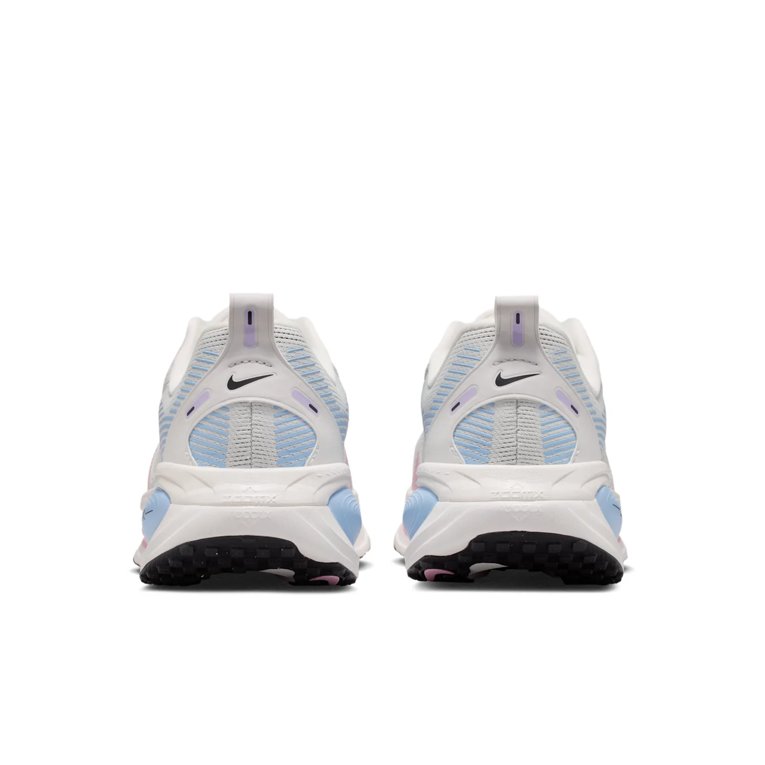 Nike Vomero 18 image 6