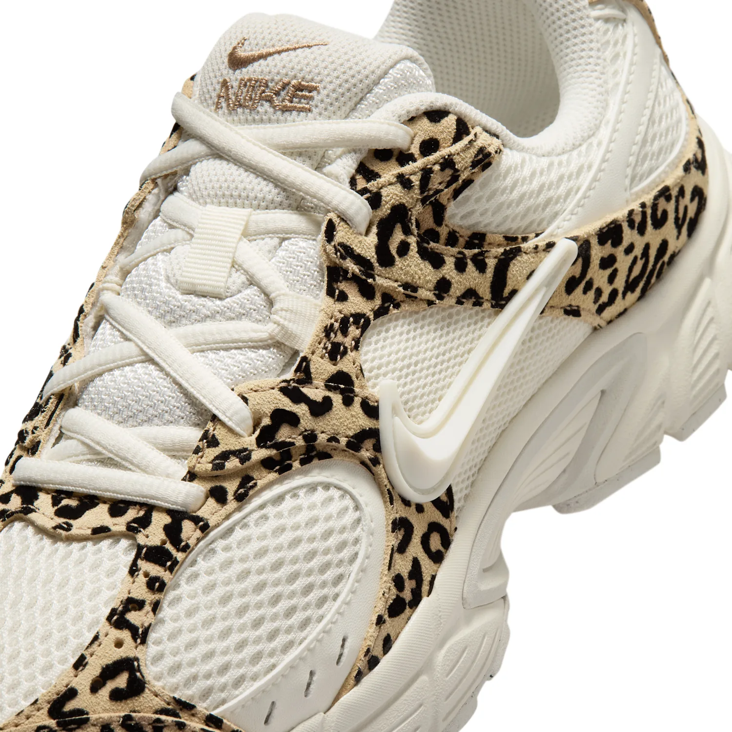 Nike V5 RNR Suede image 7