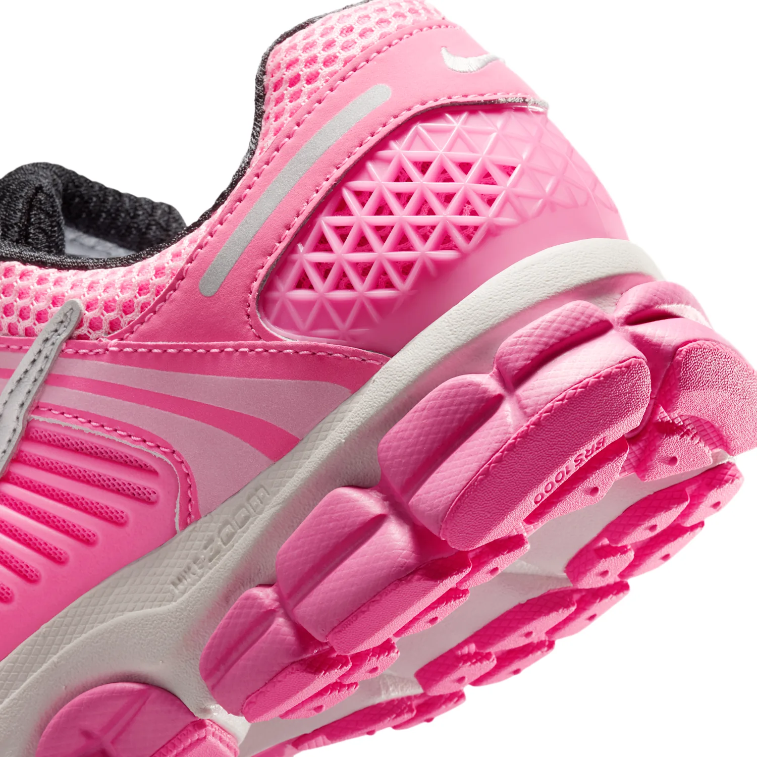 Nike Zoom Vomero 5 image 8