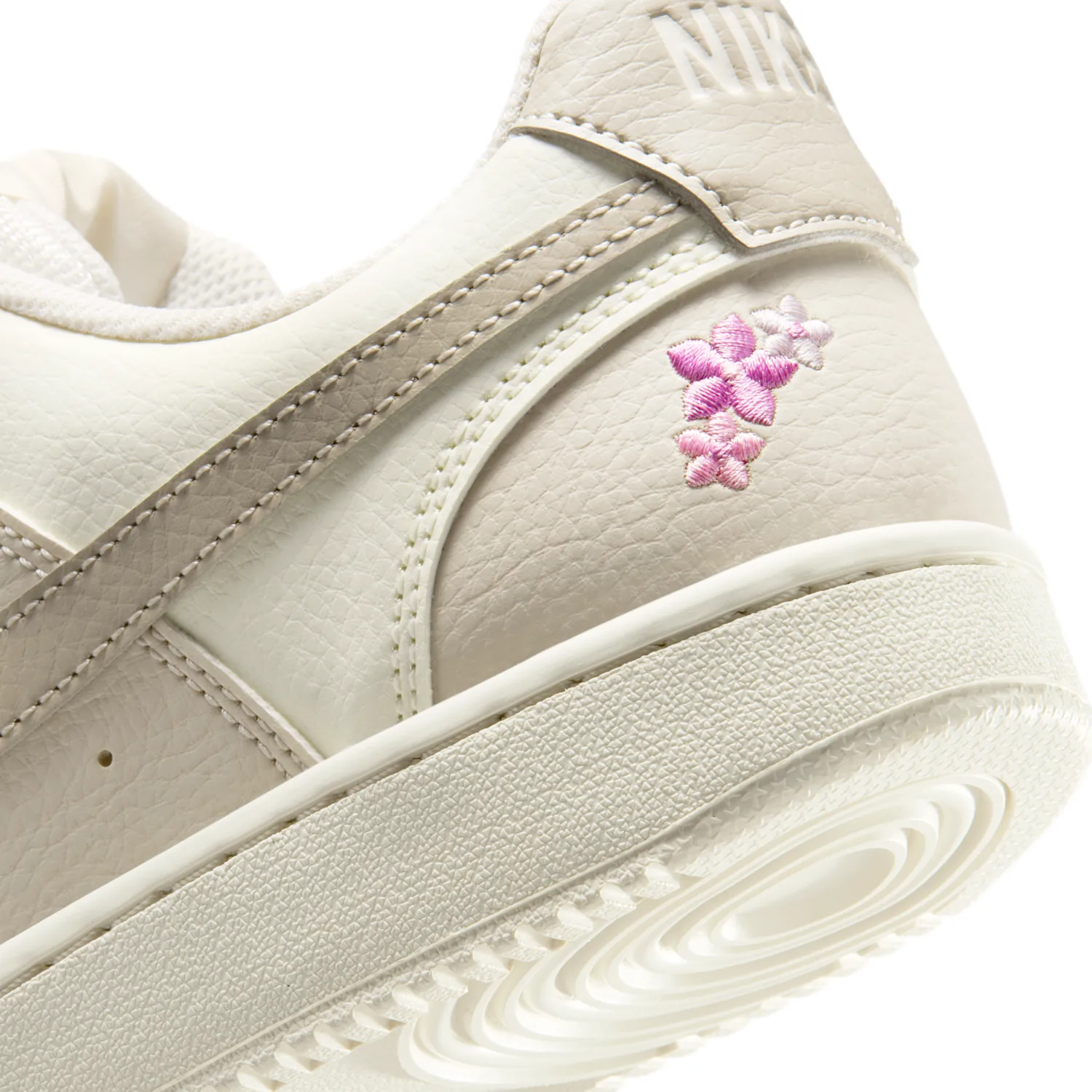 Nike Court Vision Low SE image 8