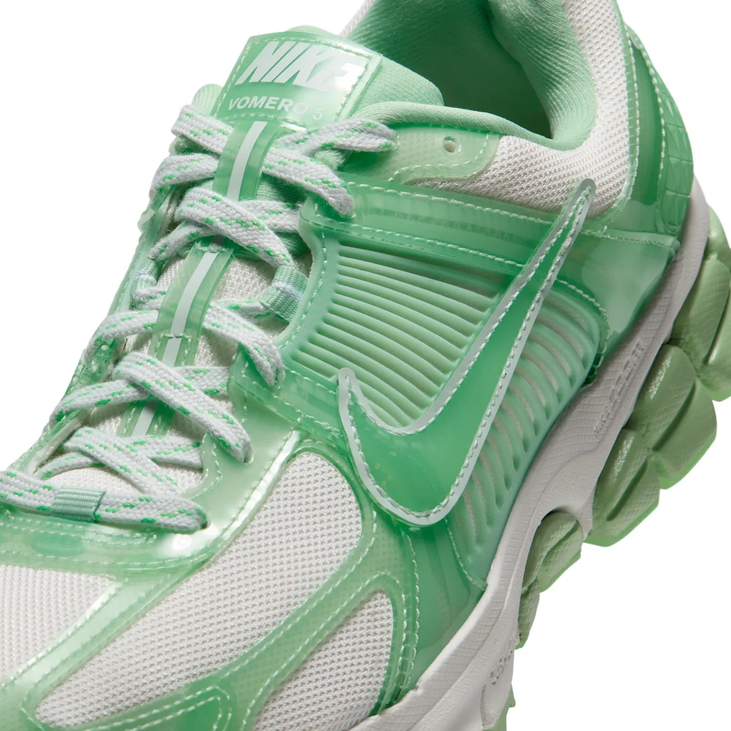Nike Zoom Vomero 5 image 8