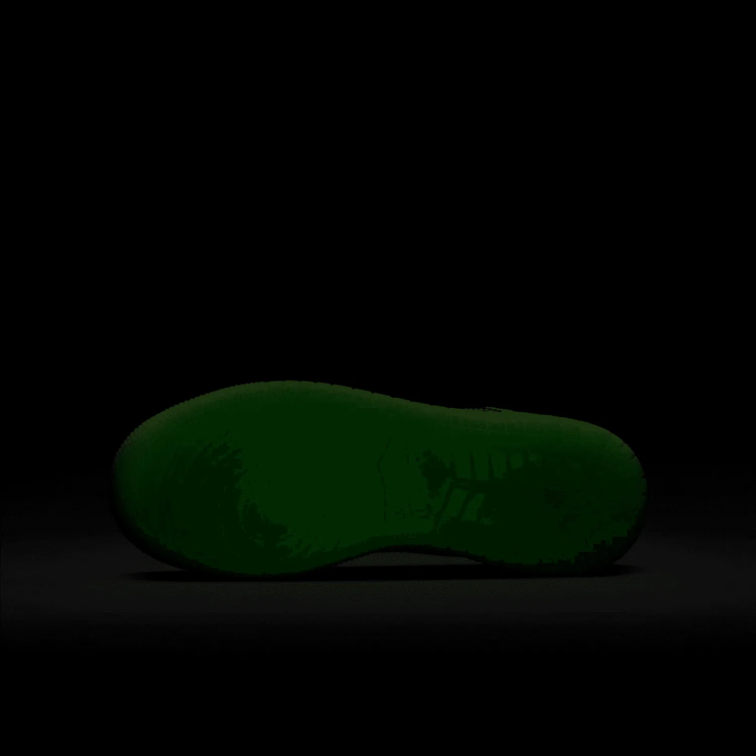 Jordan 1 Mid Glow In The Dark (GS) image 6