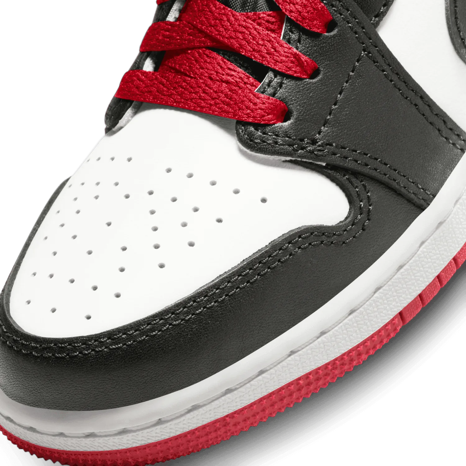 Air Jordan 1 Retro Low OG Black Toe (GS) image 6