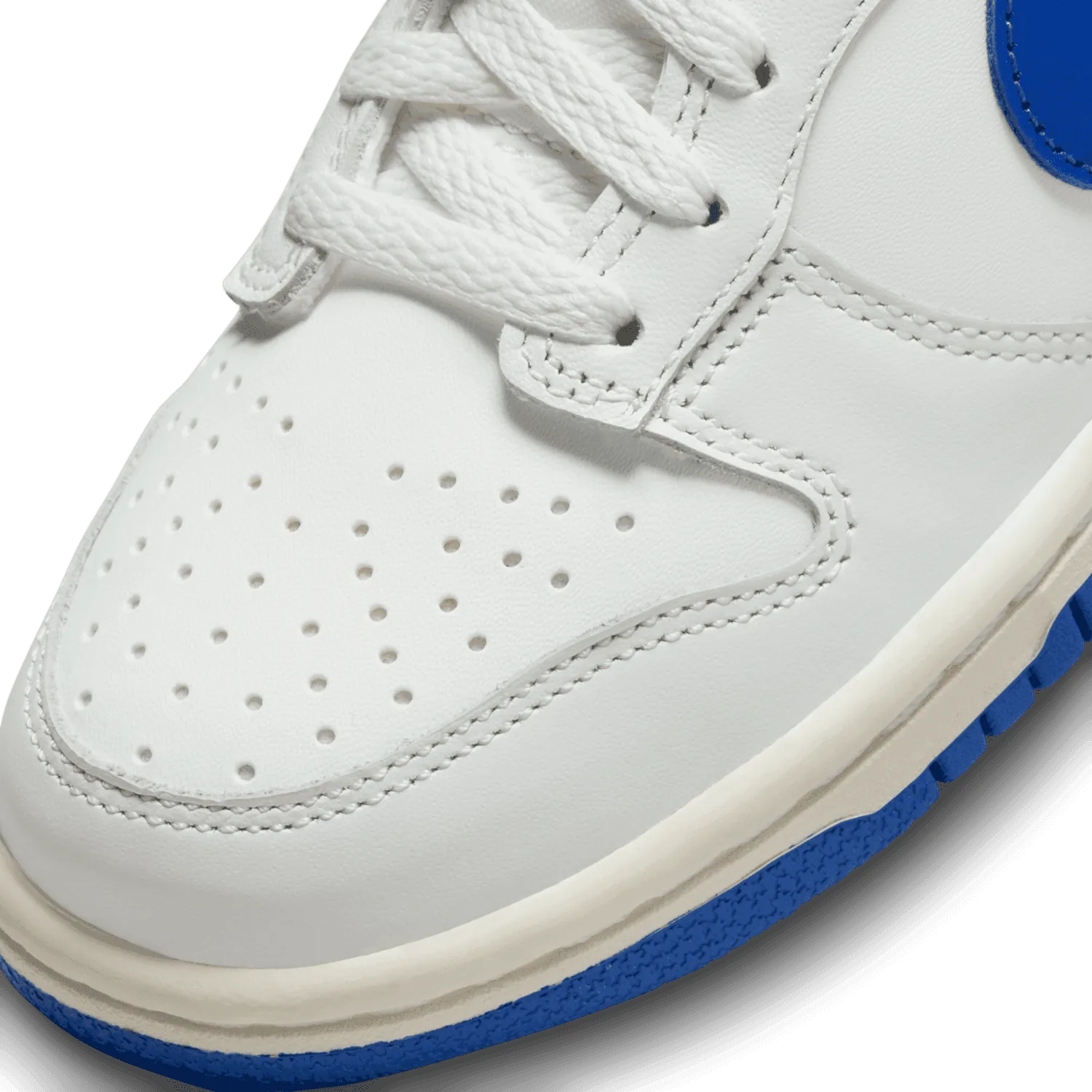 Nike Dunk Low Summit White Hyper Royal (GS) image 6