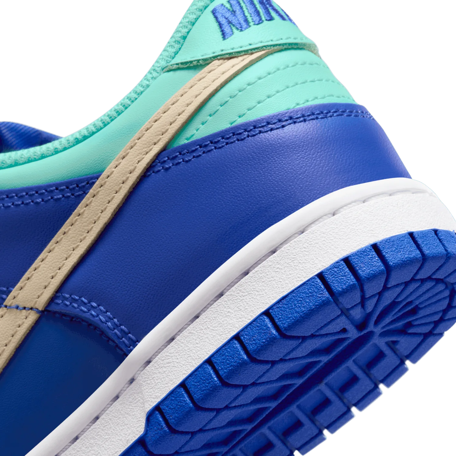 Nike Dunk Low SE Salmon Toe (GS) image 7