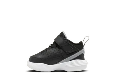 Jordan Max Aura 5 TD 'Black Metallic Gold'