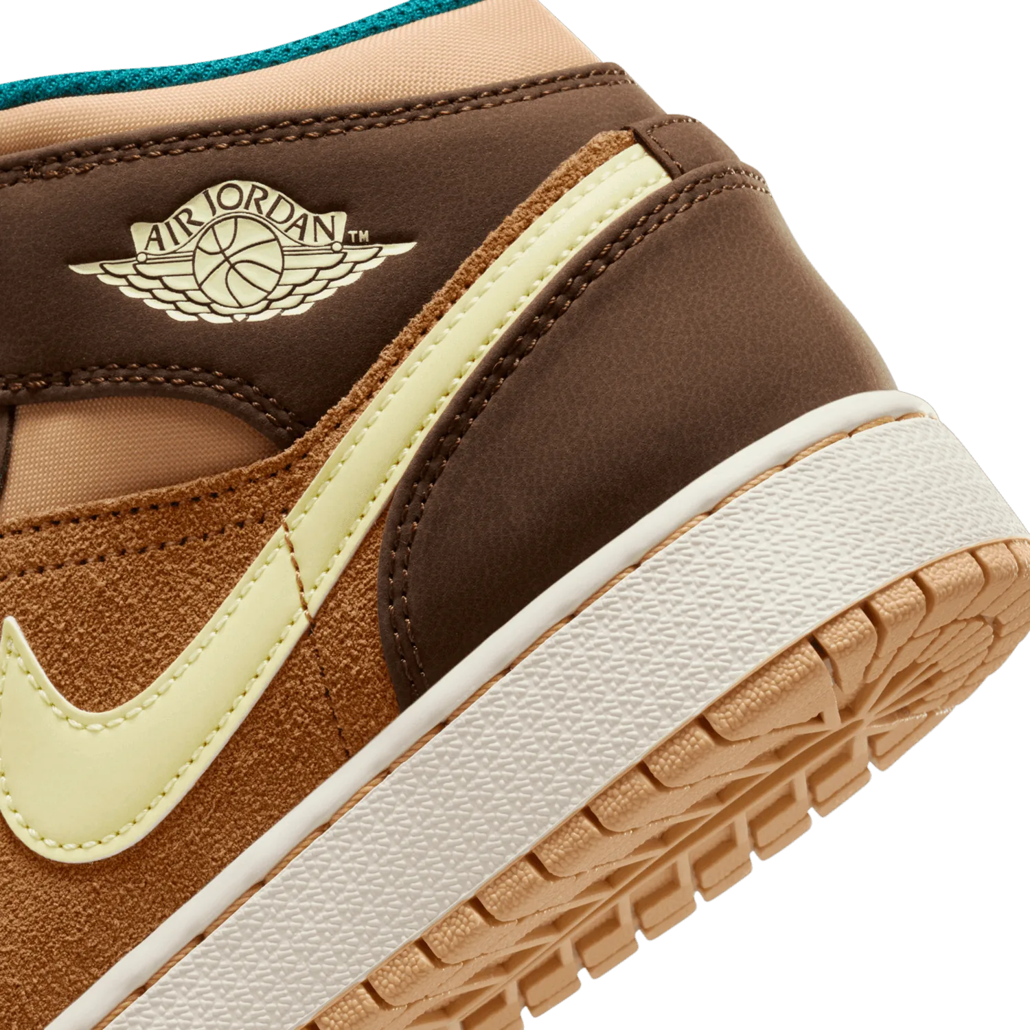 Air Jordan 1 Mid SE Seasonal Collector (GS) image 7