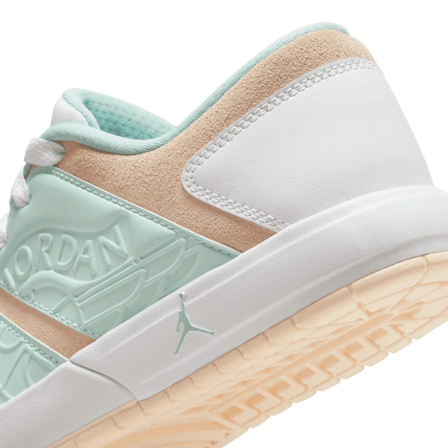 Air Jordan Nu Retro 1 Low Guava Ice Jade Ice (GS) image 7