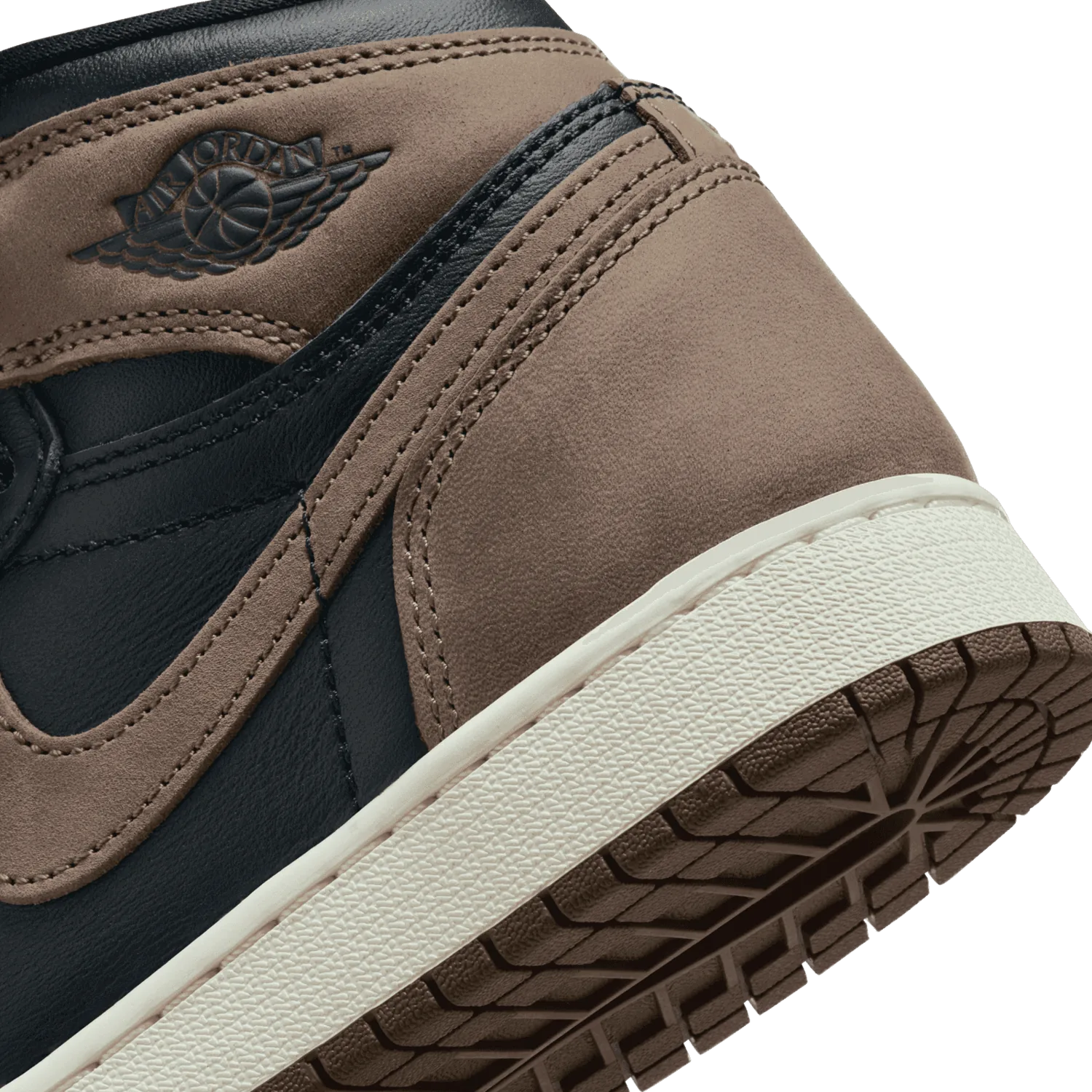 Air Jordan 1 Retro High OG Palomino (GS) image 7