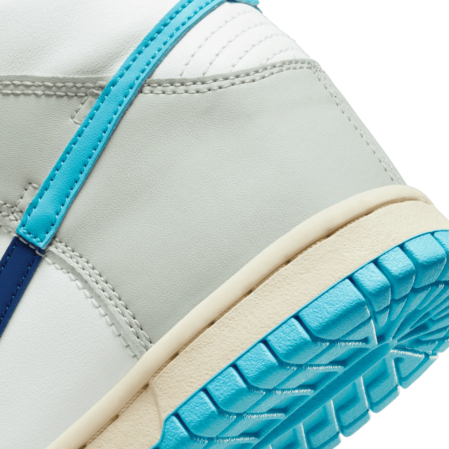 Nike Dunk High Split Summit White Baltic Blue Deep Royal Blue (GS) image 7
