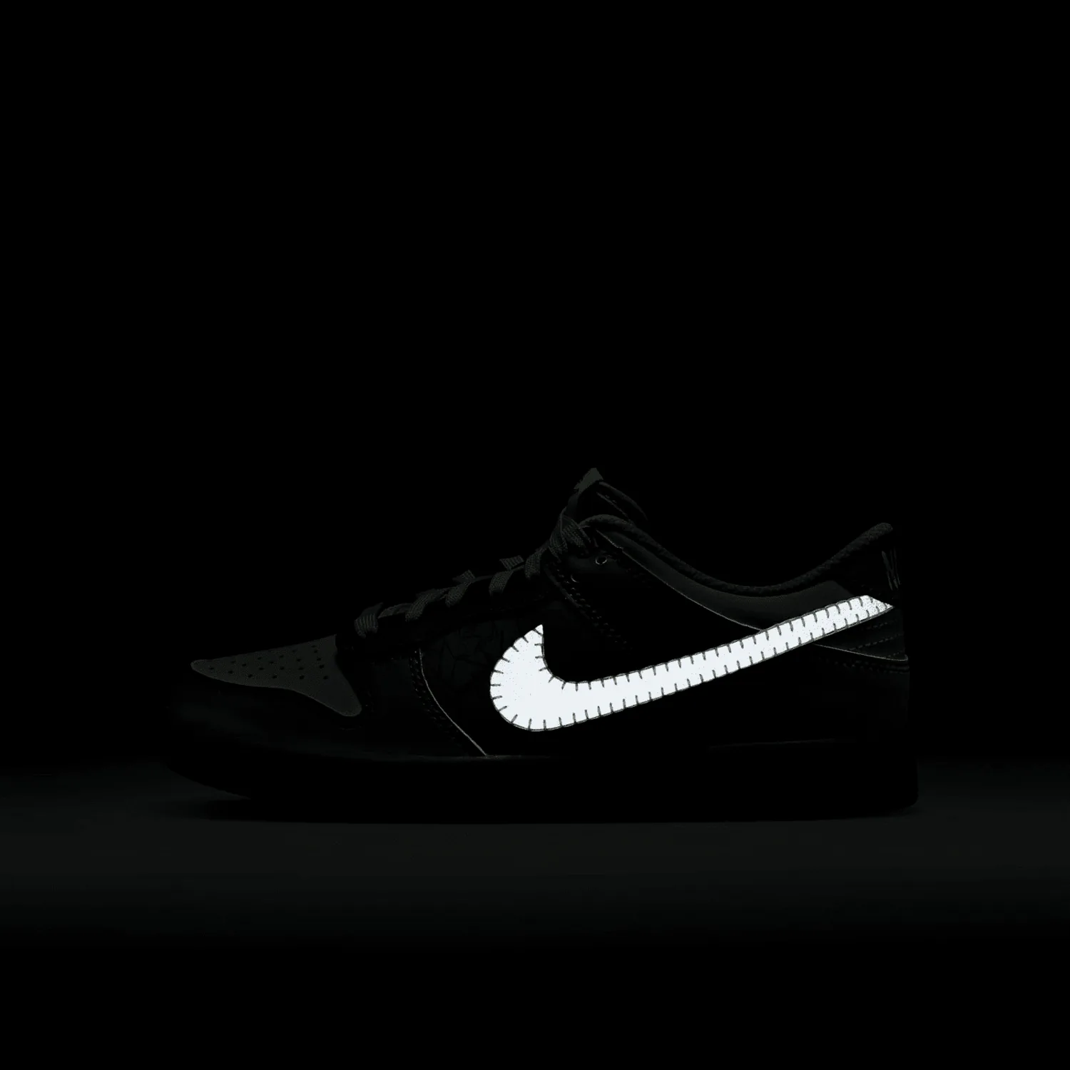 Nike Dunk Low Halloween (2023) (GS) image 4