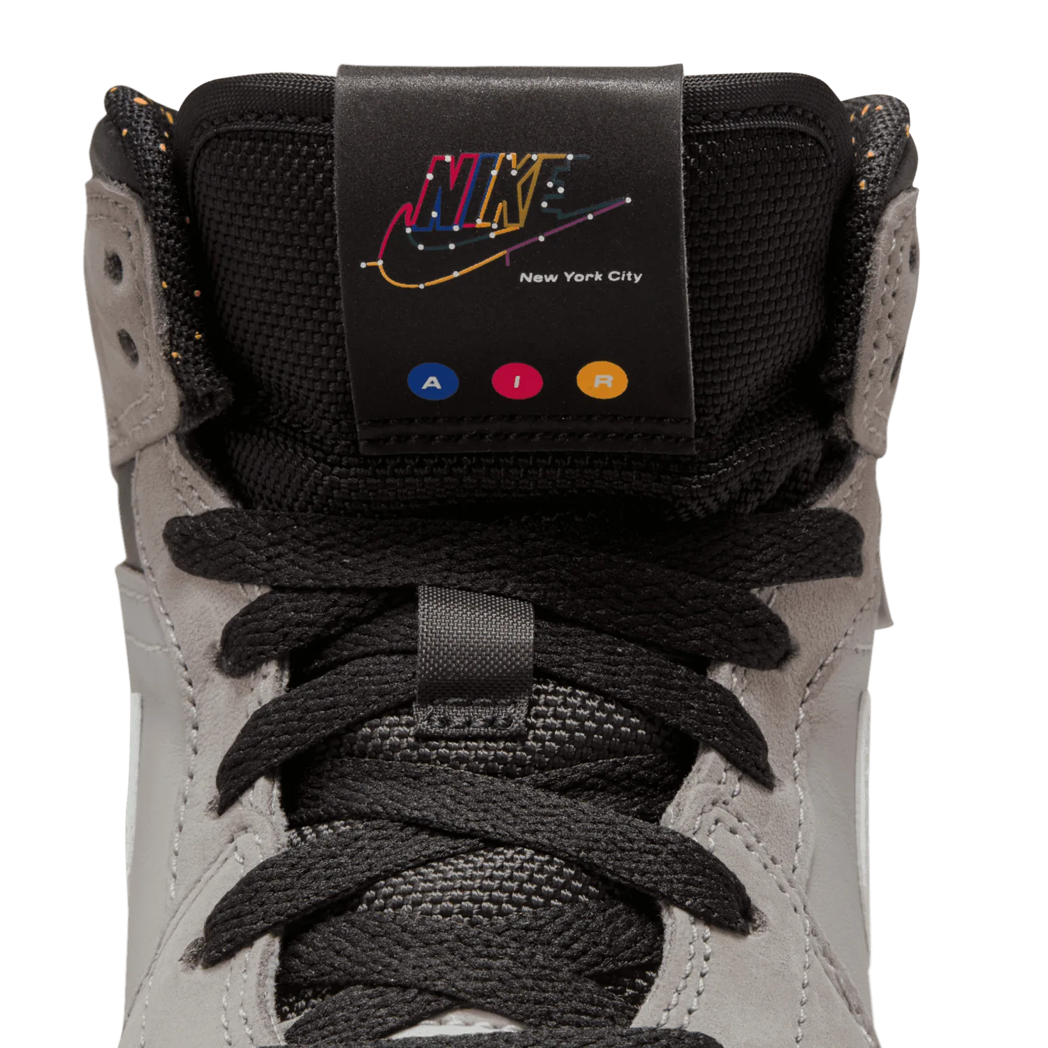 Air Jordan 1 Mid Wings NYC Subway (GS) image 3
