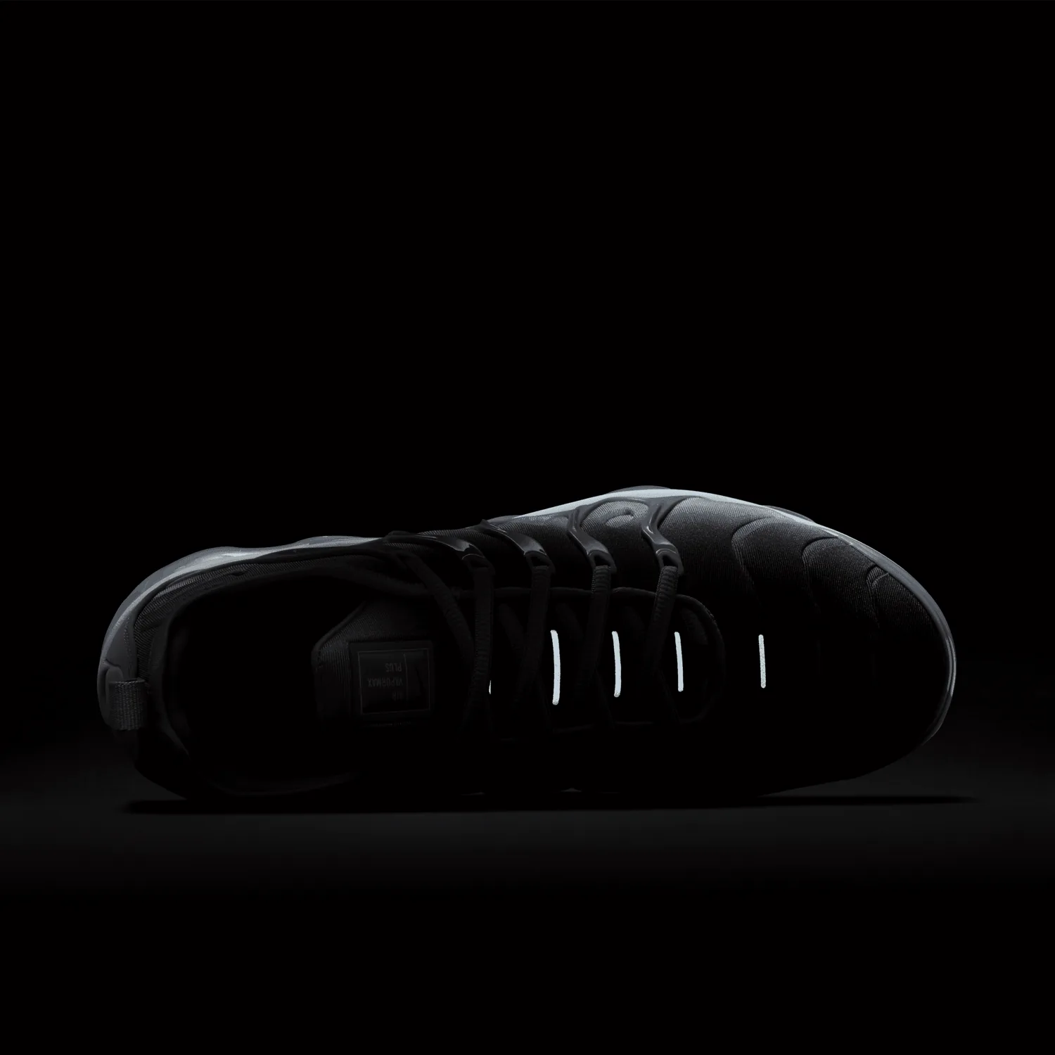 Nike Air VaporMax Plus image 3