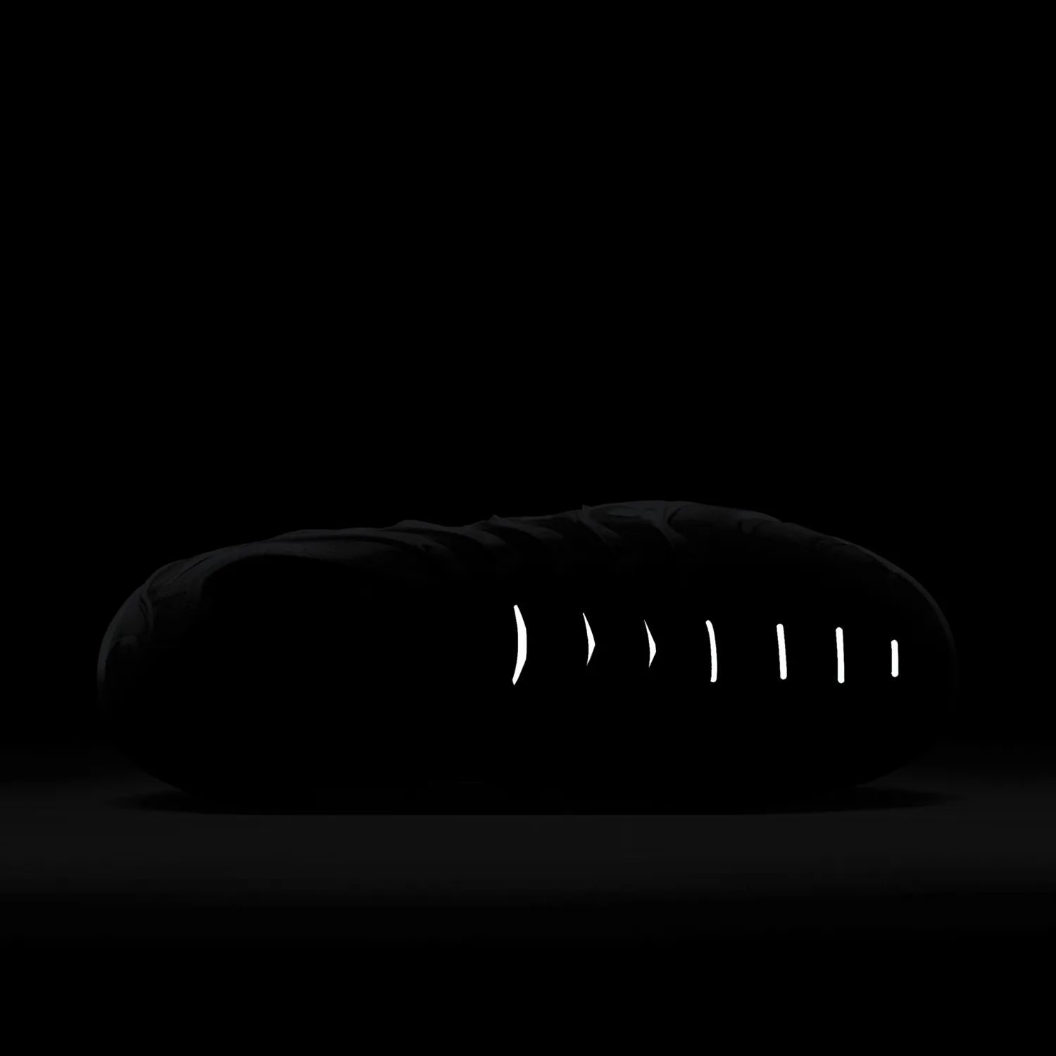 Nike Air VaporMax Plus image 4