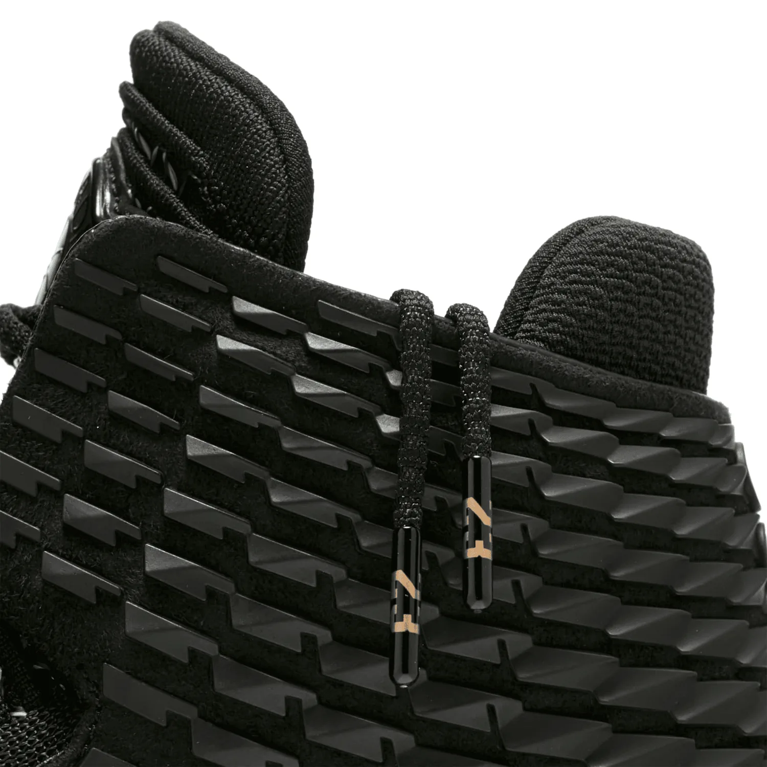 Air Jordan XXXII Black Cat image 6