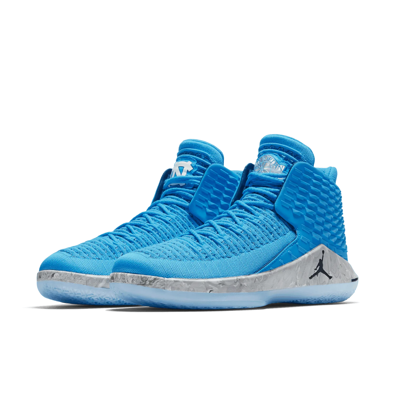 Air Jordan XXXII UNC image 4
