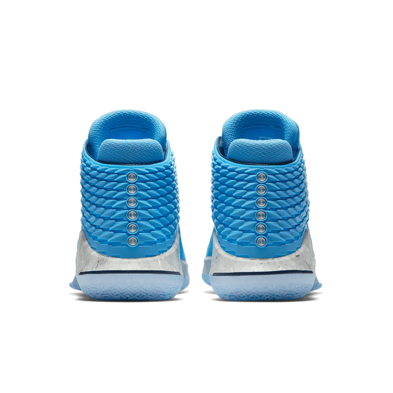 Air Jordan XXXII UNC image 5
