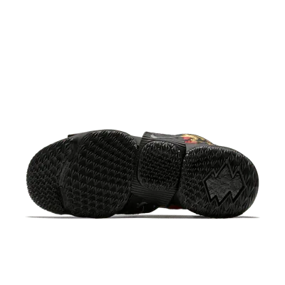 Nike LeBron 15 Lifestyle KITH King's Crown