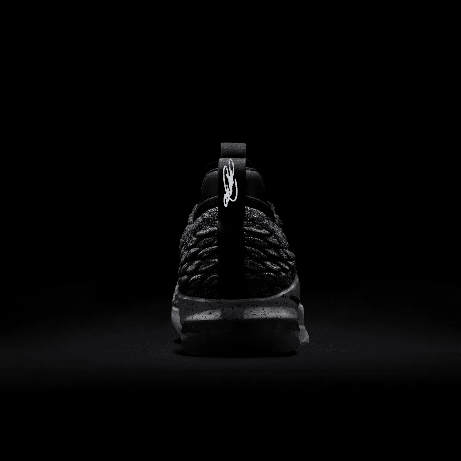 Nike LeBron 15 Low Ashes image 7