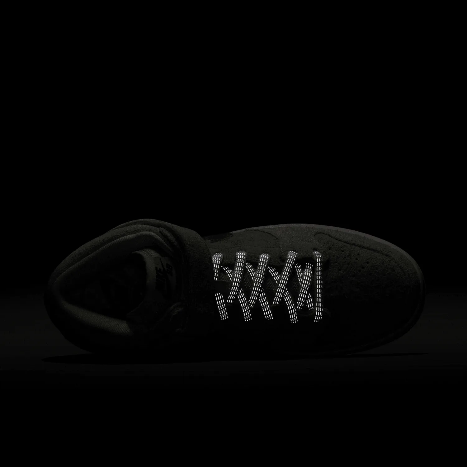 Nike SB Dunk Mid White Widow image 6