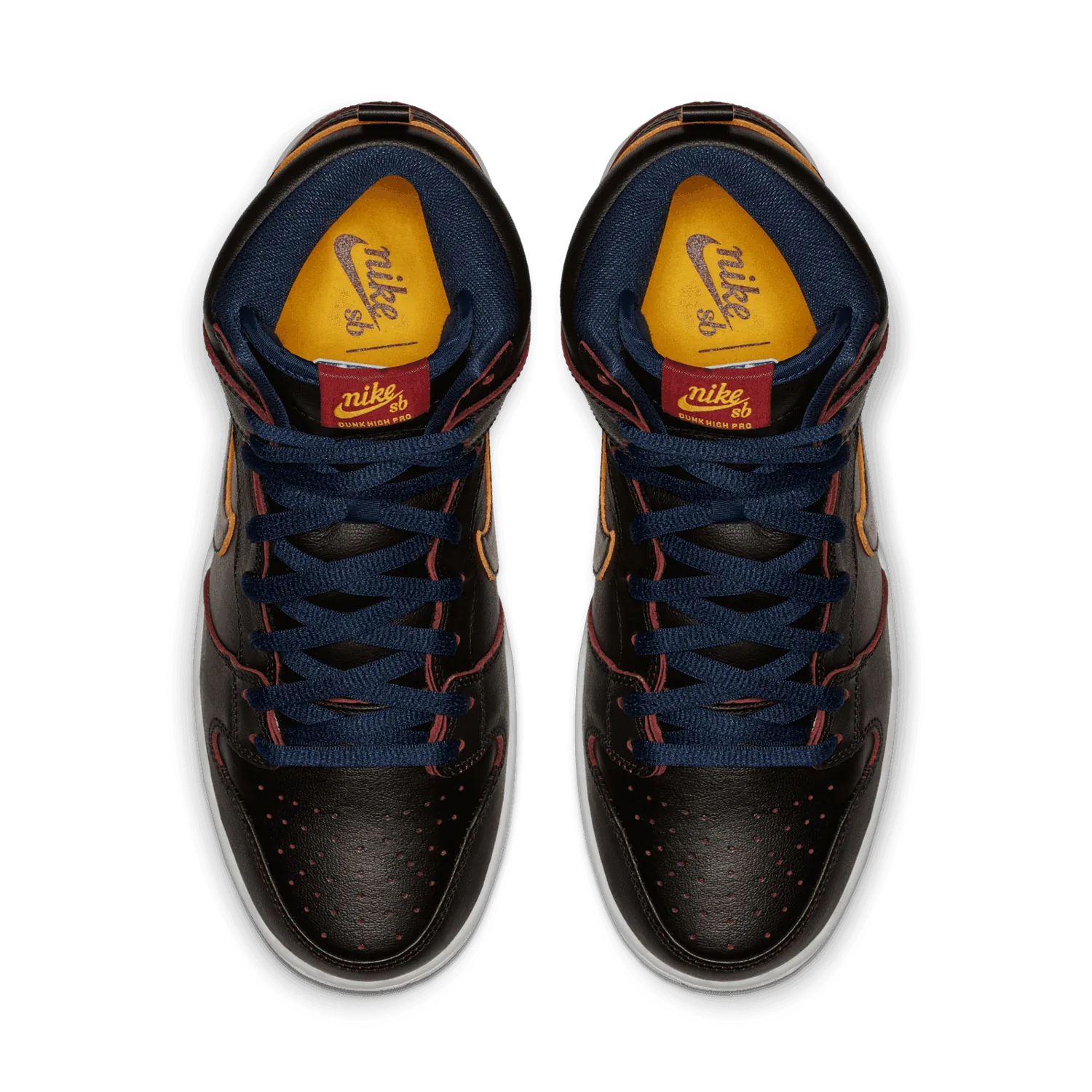 Nike SB Dunk High NBA Cavs image 3