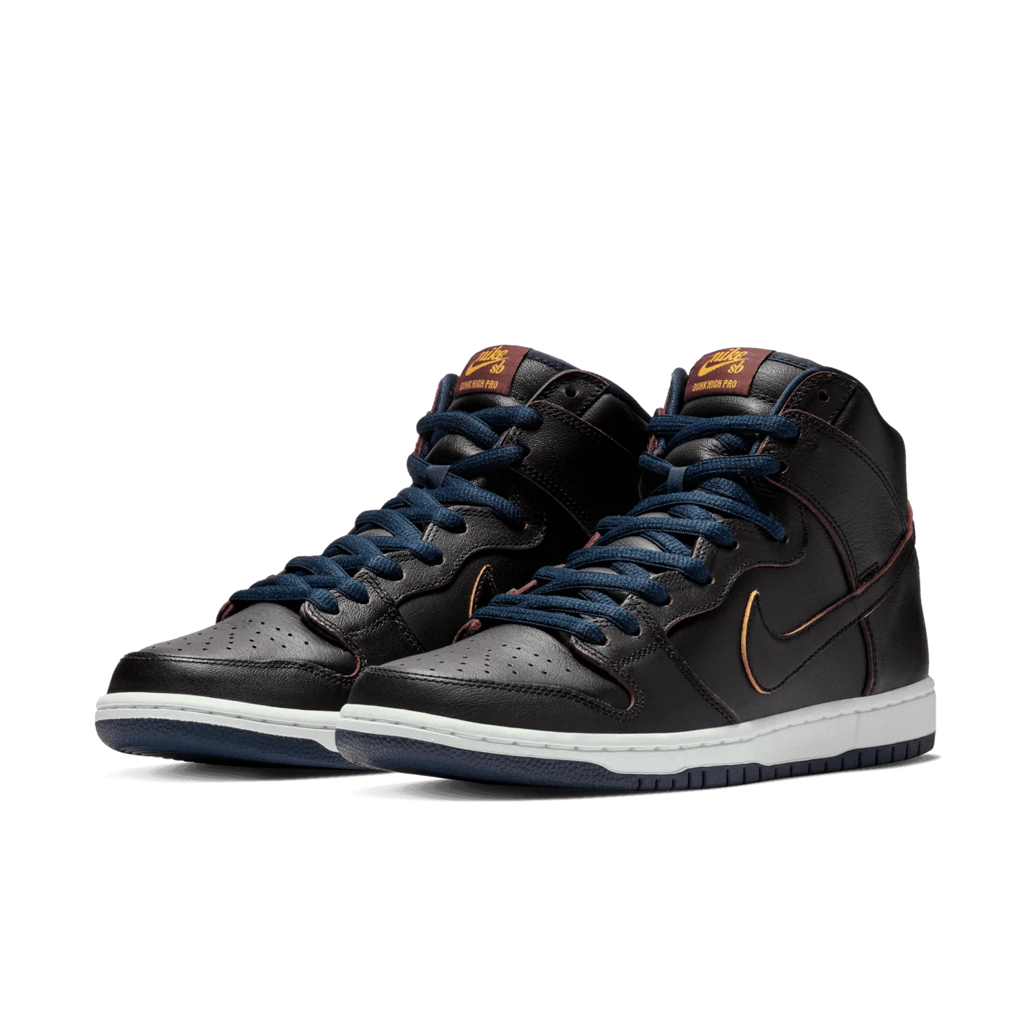 Nike SB Dunk High NBA Cavs image 4