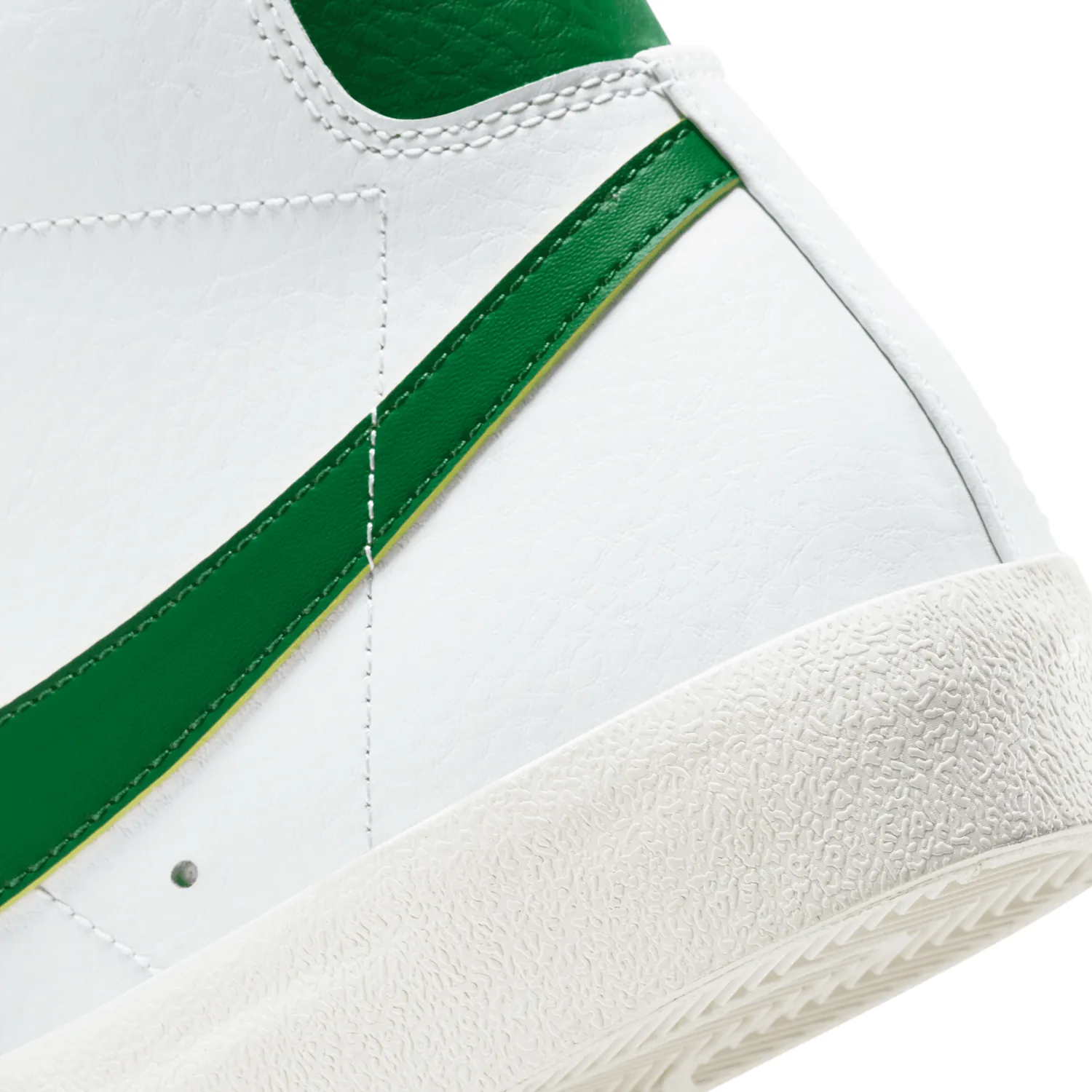 Nike Blazer Mid 77 Vintage Pine Green image 8