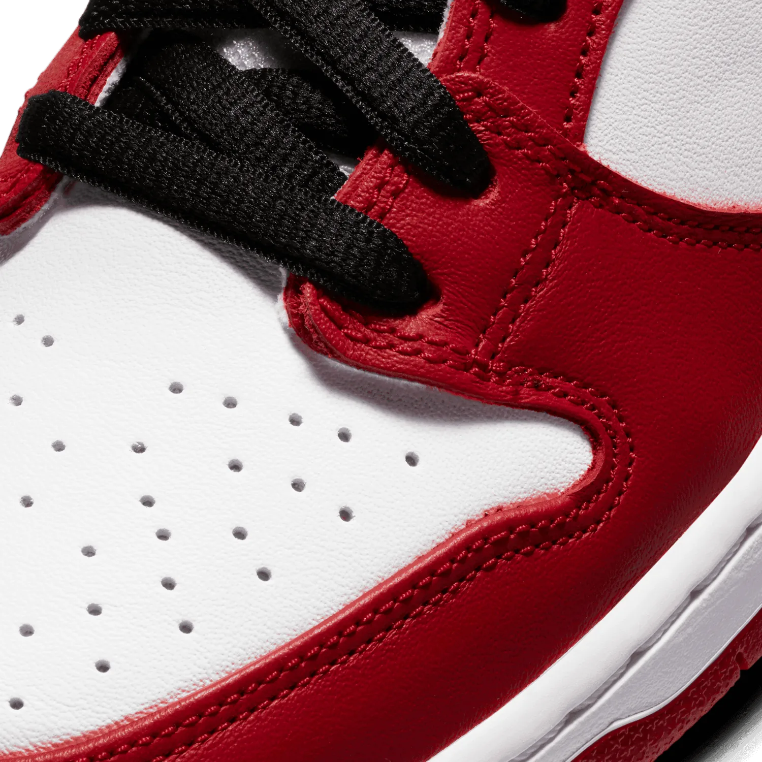 Nike SB Dunk Low Chicago image 5