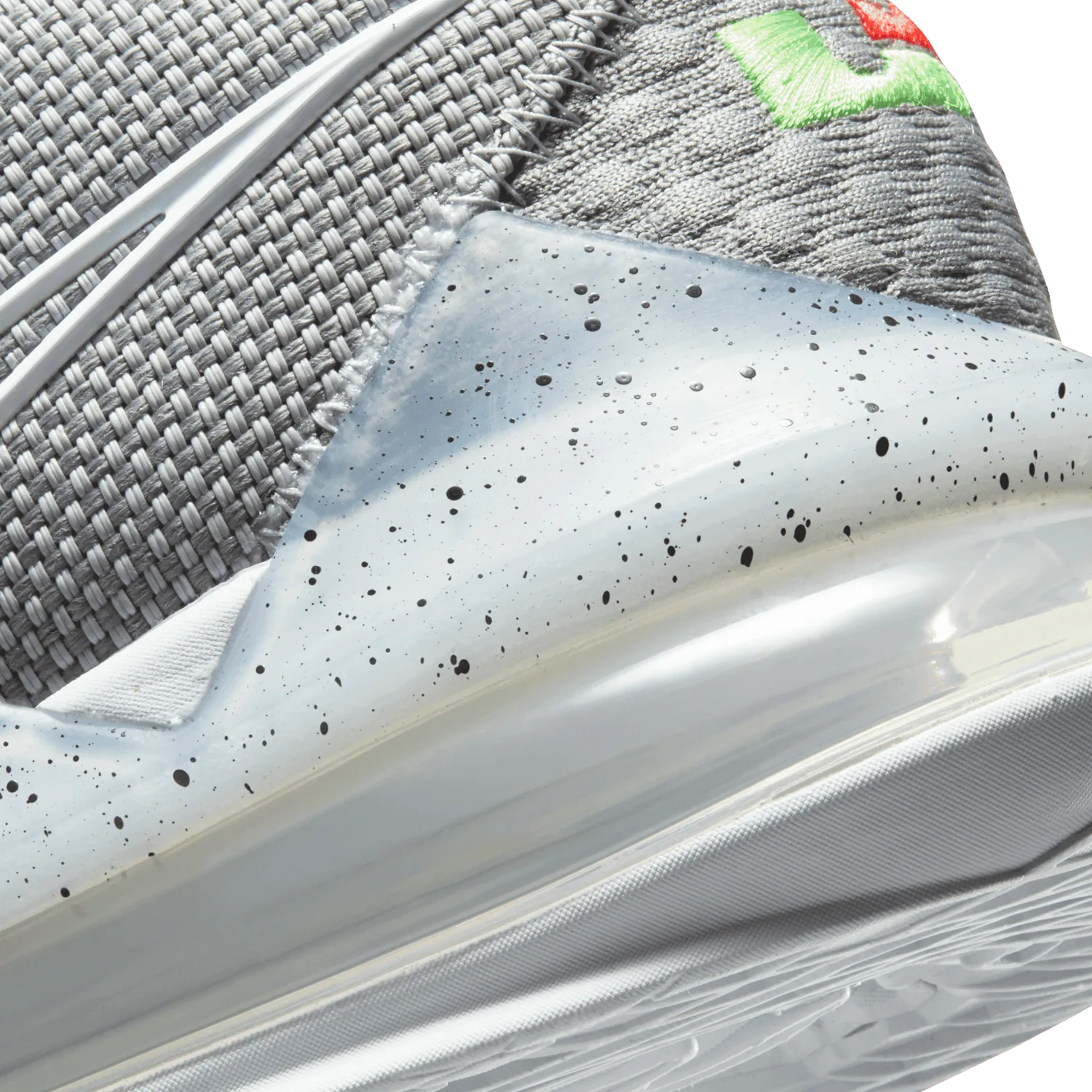 Nike LeBron 17 Low Particle Grey image 7