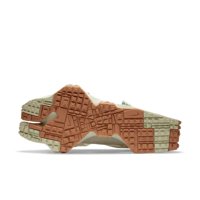 Nike ISPA Road Warrior Sail