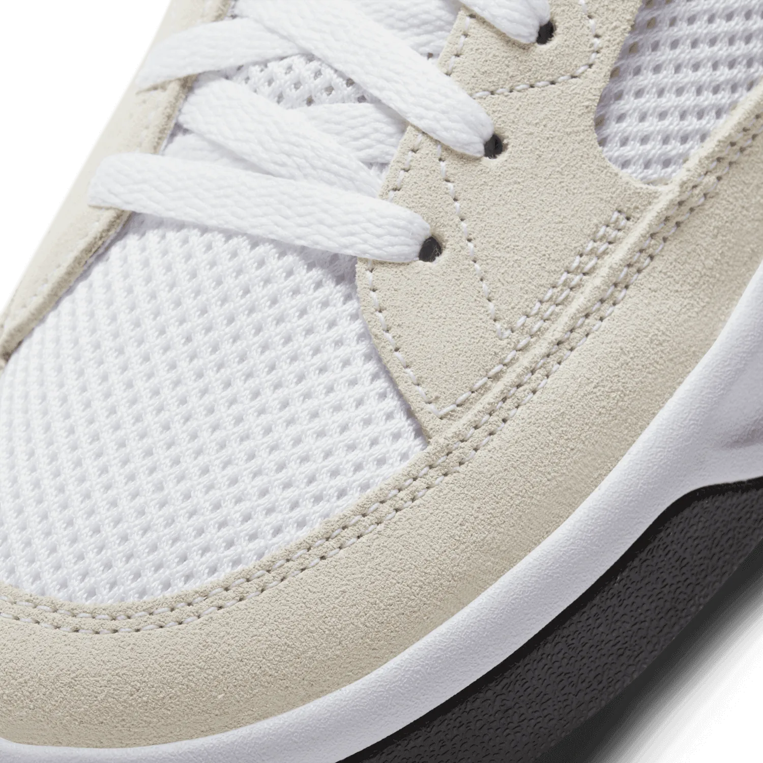 Nike SB Adversary White Black image 6