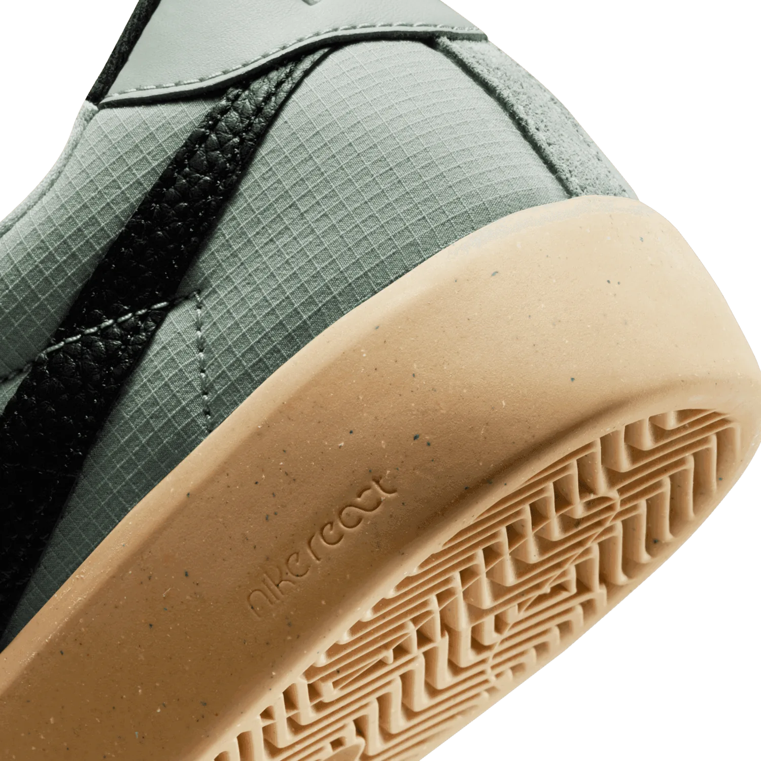 Nike SB Bruin React Jade Smoke image 7