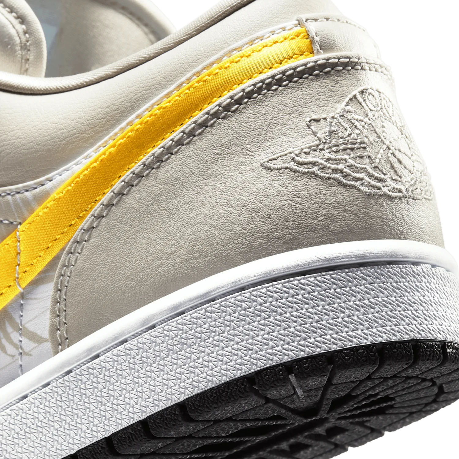 Jordan 1 Low Palm Tree image 7