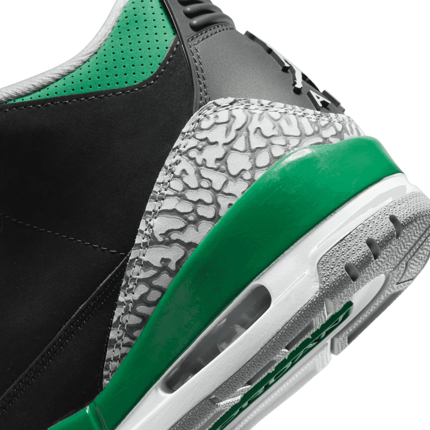 Jordan 3 Retro Pine Green image 7